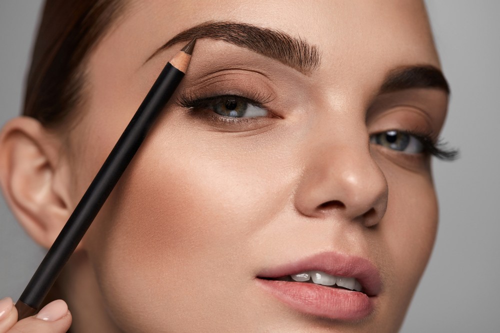 Reasons for Eyebrow Loss
